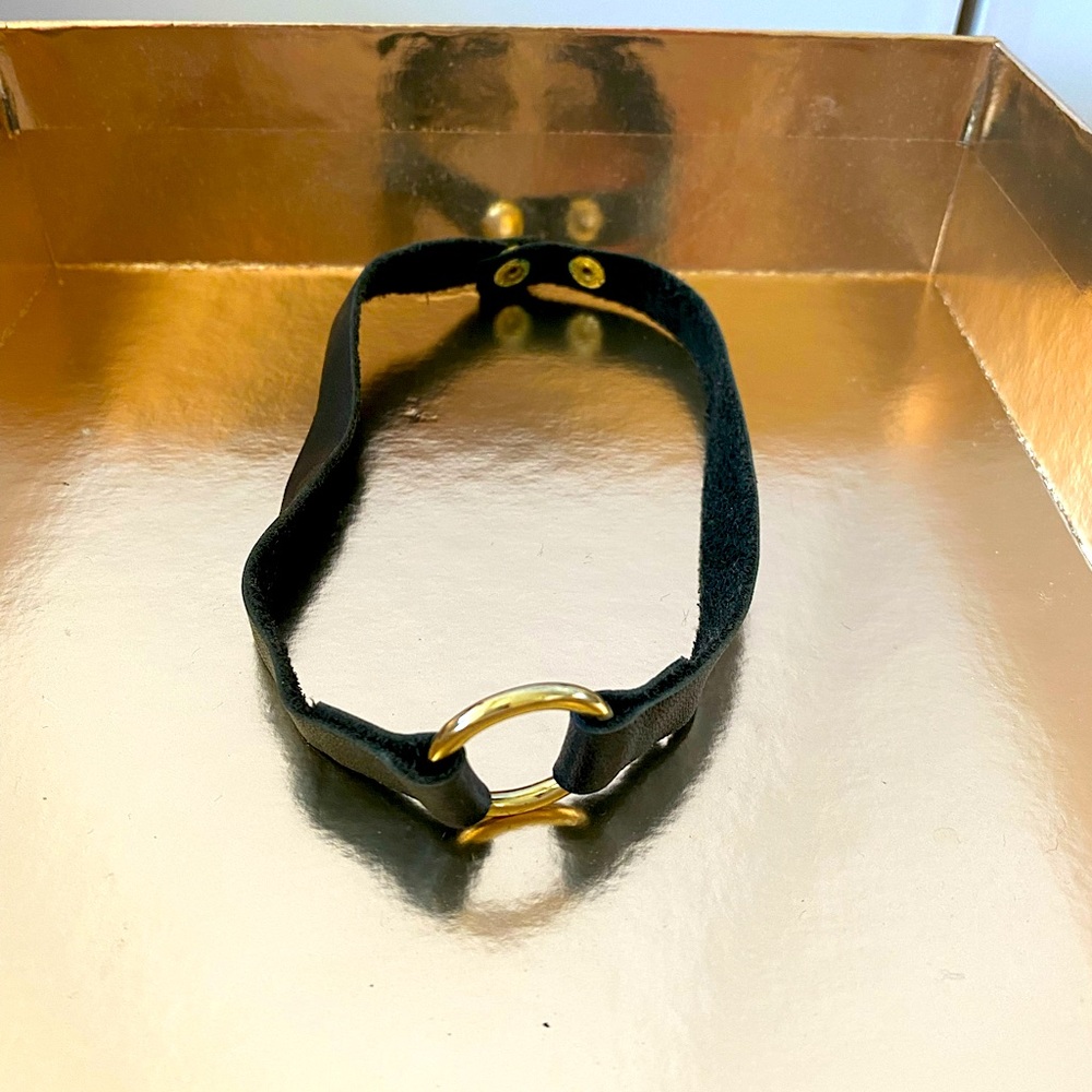 🤍🖤 Guang Tong Minimaliste Leather Choker with Adjustable Clasps 🖤🤍